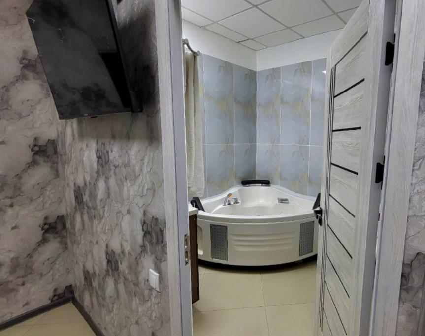 Bed and Breakfast Blue Sky Tashkent Esterno foto