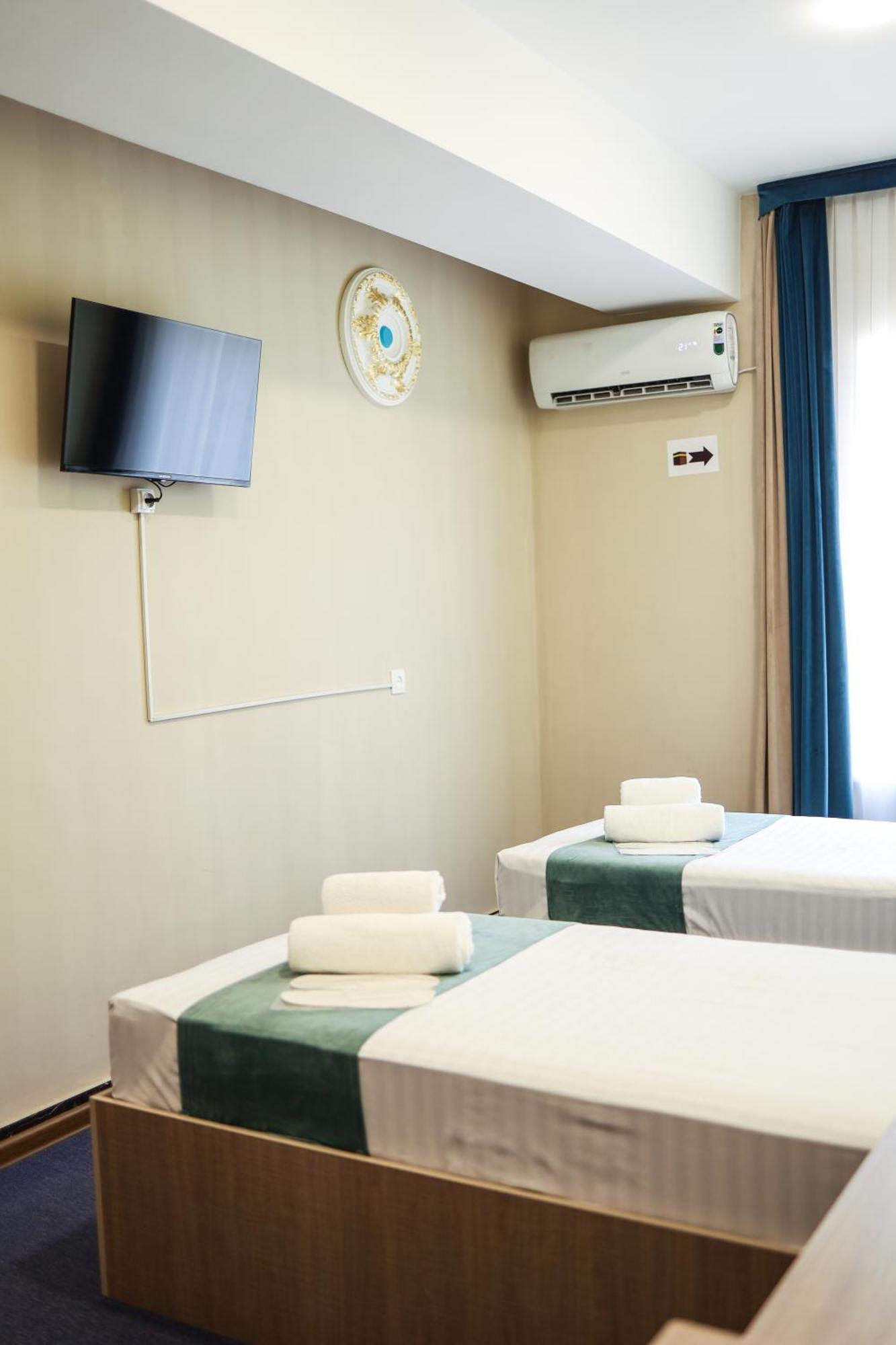 Bed and Breakfast Blue Sky Tashkent Esterno foto